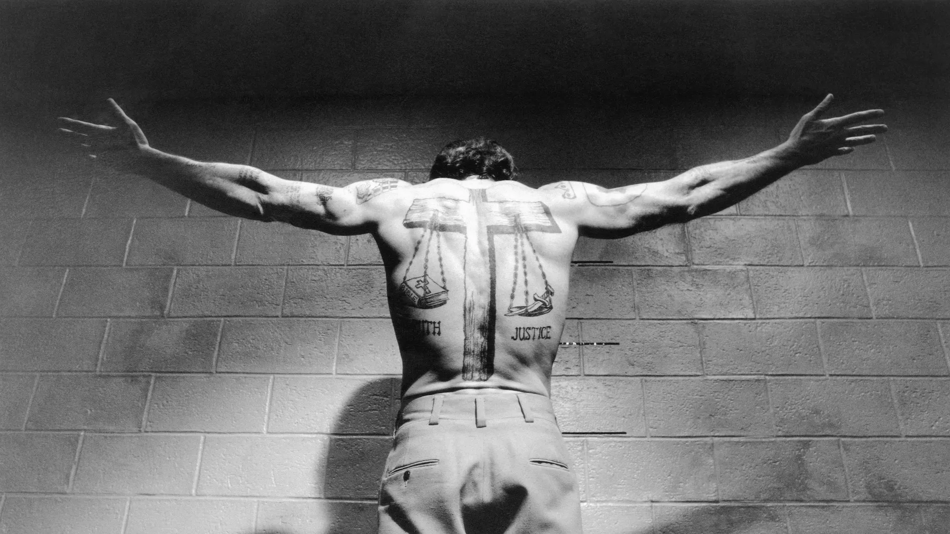 cape fear: Il Male Cambia volto, cambia linguaggio, cambia il modo in cui entra nelle nostre case.
